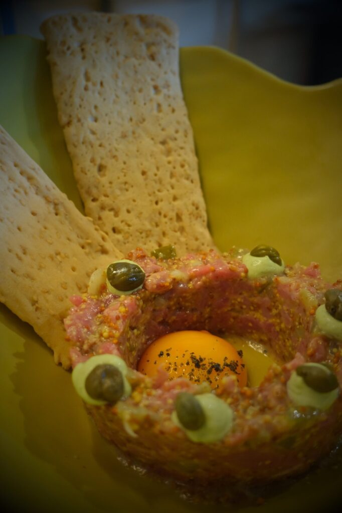 Steak tartar de solomillo sin gluten en MADE Restaurante, Villajoyosa